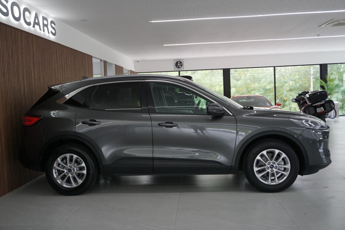 ford-kuga-2022-diesel-1499cc