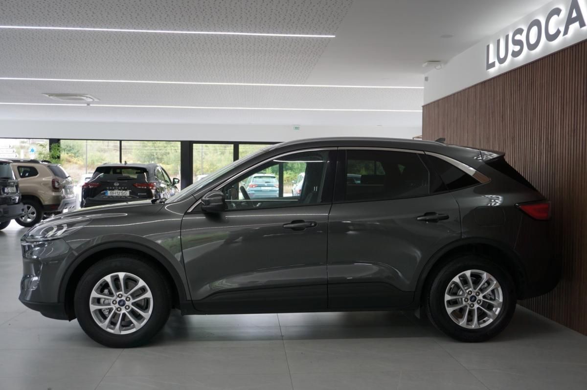 ford-kuga-2022-diesel-1499cc