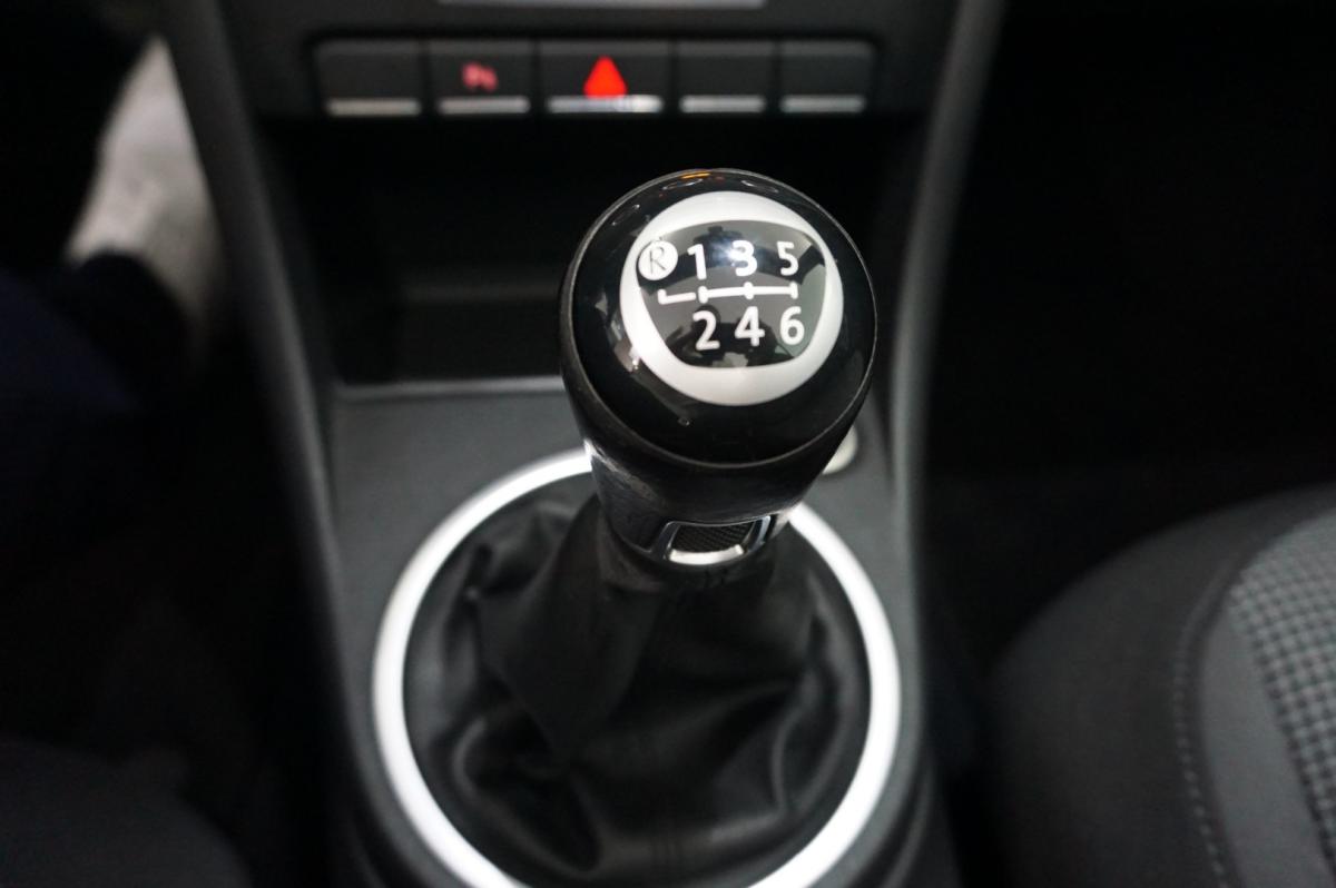 volkswagen-beetle-2014-gasolina-1197cc