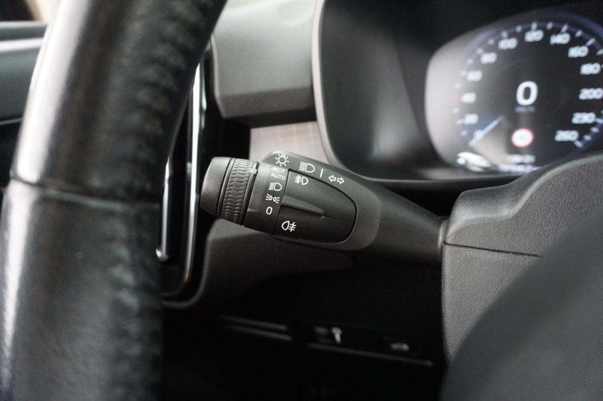 volvo-xc40-2021-gasolina-1477cc