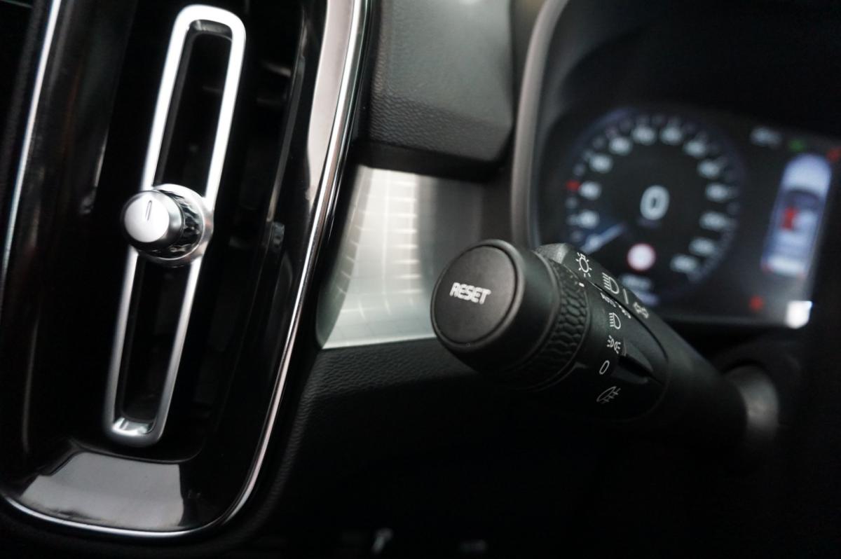 volvo-xc40-2021-gasolina-1477cc