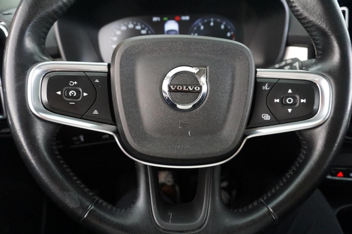 volvo-xc40-2021-gasolina-1477cc