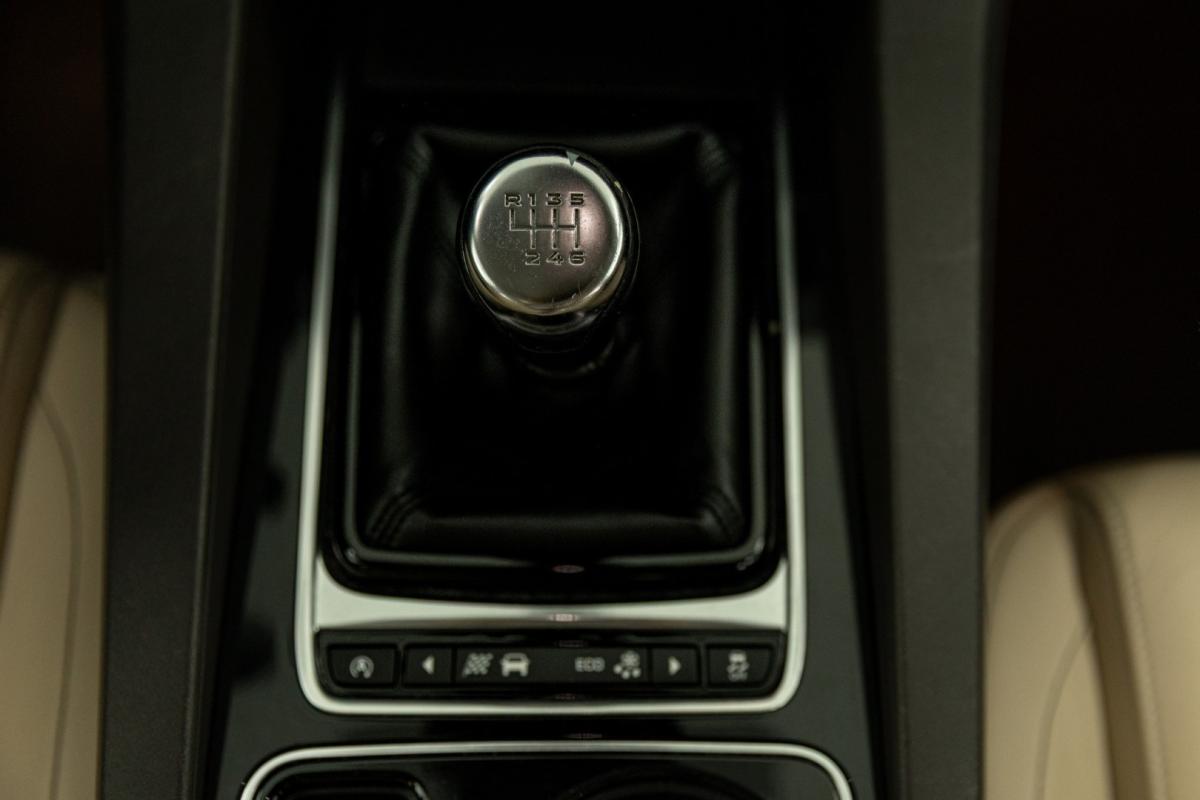jaguar-f-pace-2016-diesel-1999cc