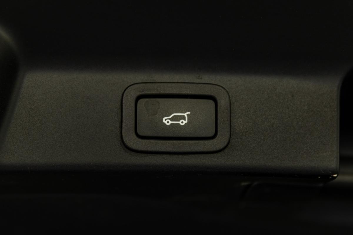 jaguar-f-pace-2016-diesel-1999cc