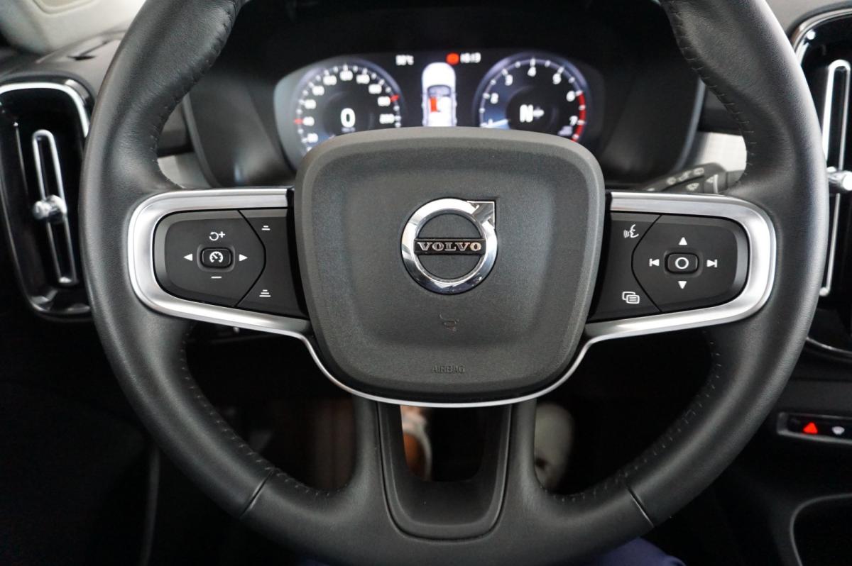 volvo-xc40-2021-gasolina-1477cc