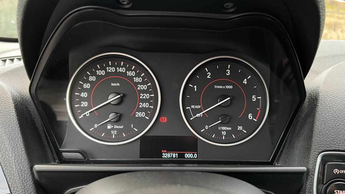 bmw-serie-1-116d-2017-diesel-1496cc