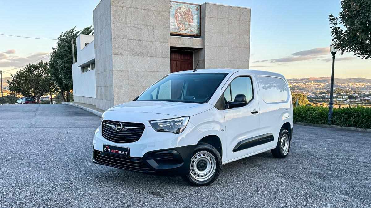 opel-combo-1-5-102cv-2022-diesel-1499cc