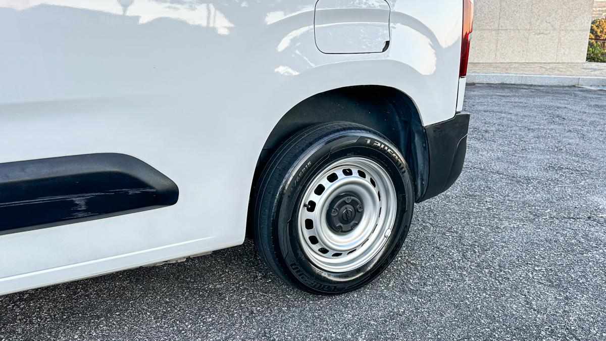 opel-combo-1-5-102cv-2022-diesel-1499cc