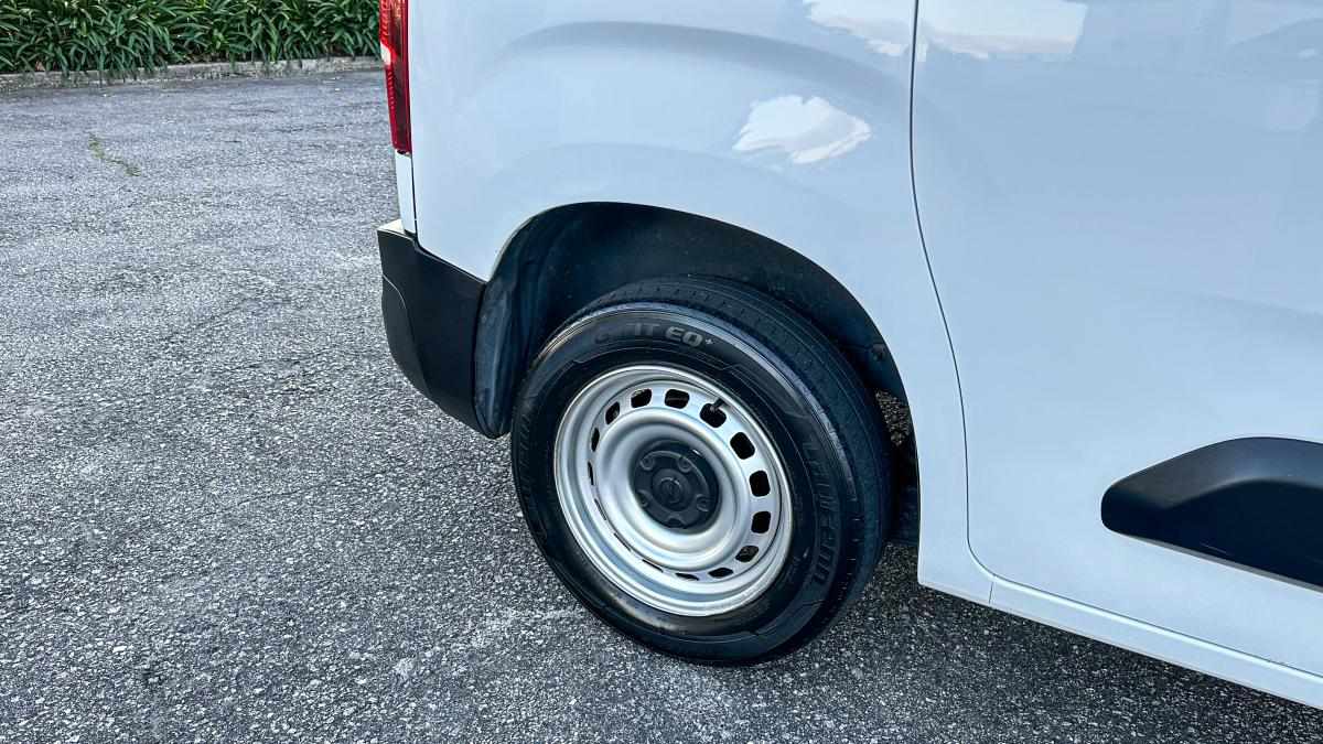 opel-combo-1-5-102cv-2022-diesel-1499cc