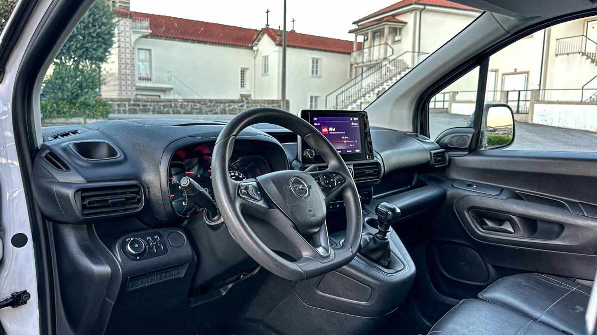 opel-combo-1-5-102cv-2022-diesel-1499cc