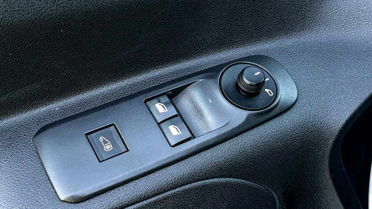 opel-combo-1-5-102cv-2022-diesel-1499cc