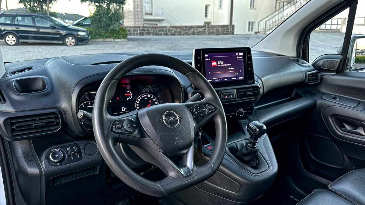 opel-combo-1-5-102cv-2022-diesel-1499cc