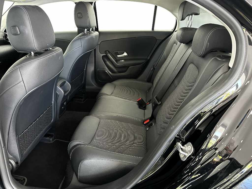 mercedes-benz-classe-a-2025-gasolina-1332cc