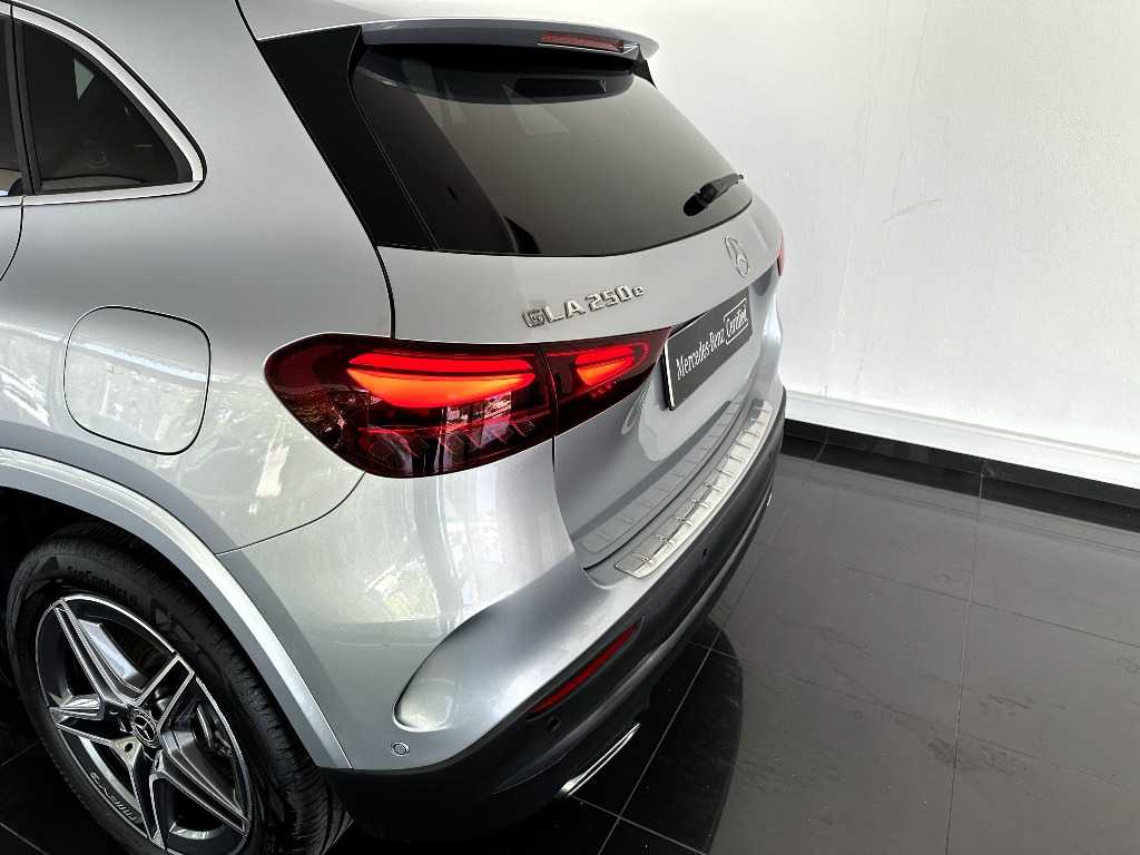 mercedes-benz-gla-2025-hibrido-1332cc