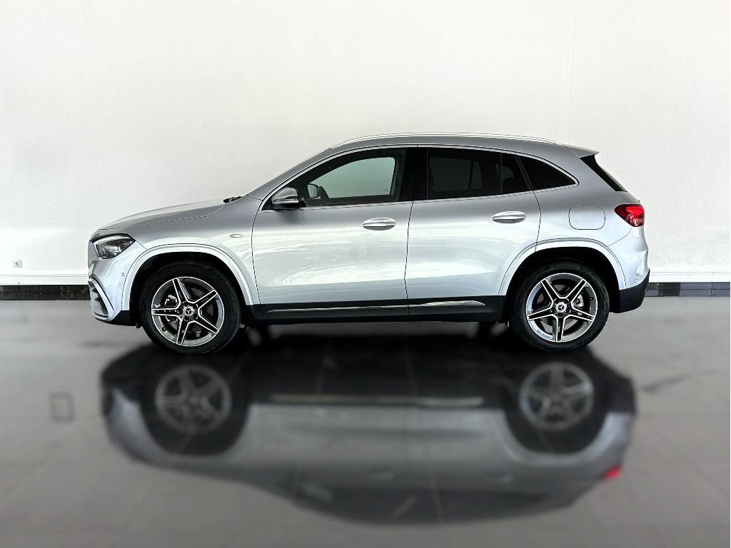 mercedes-benz-gla-2025-hibrido-1332cc