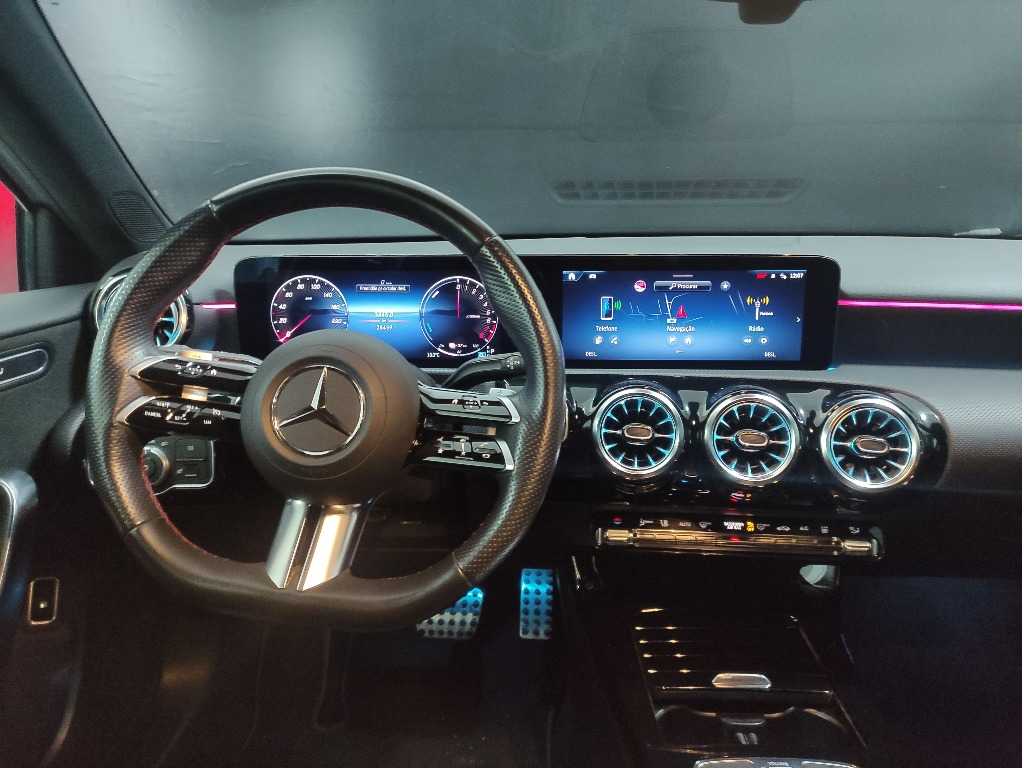 mercedes-benz-classe-a-2024-hibrido-1332cc