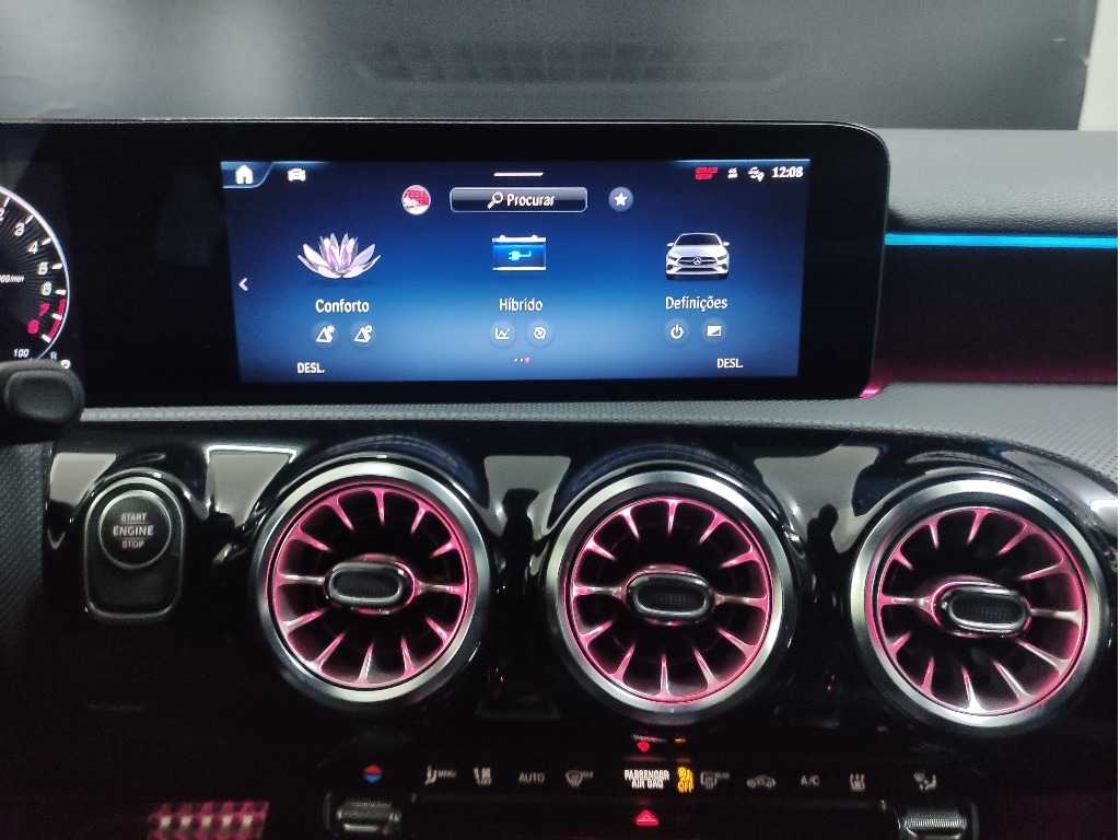 mercedes-benz-classe-a-2024-hibrido-1332cc