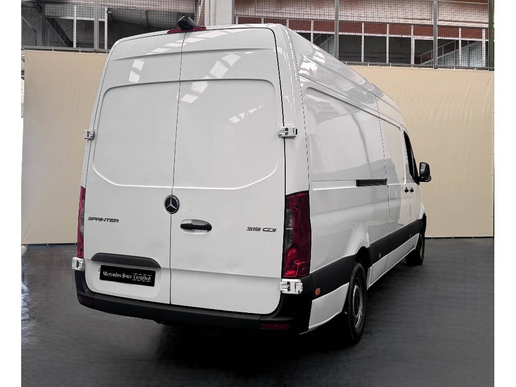 mercedes-benz-sprinter-2023-diesel-1950cc