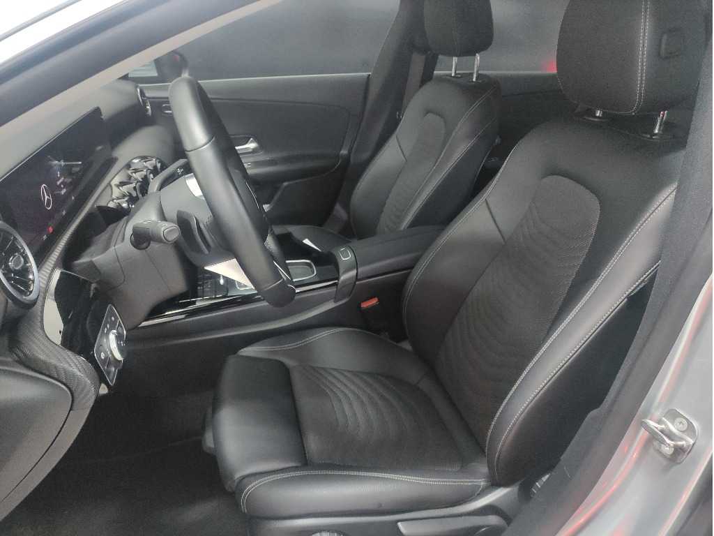 mercedes-benz-cla-2024-diesel-1950cc