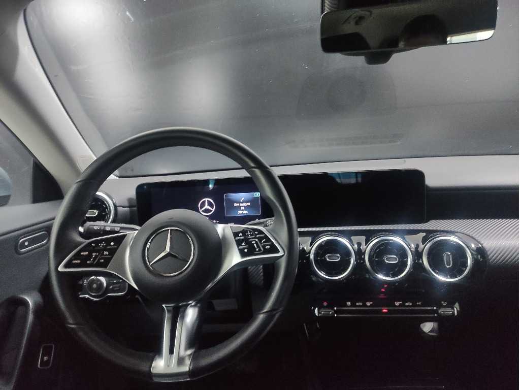 mercedes-benz-cla-2024-diesel-1950cc