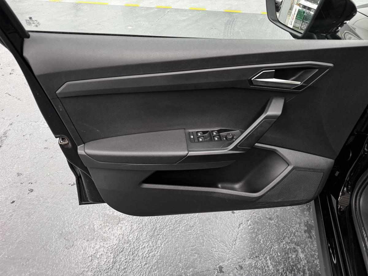 seat-arona-1-0-tsi-2025-gasolina-999cc