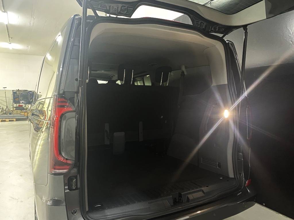 volkswagen-caravelle-2025-diesel-1996cc