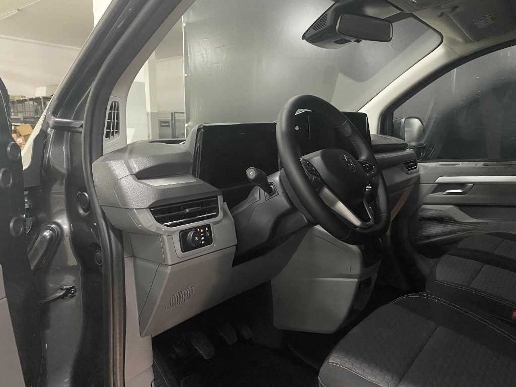 volkswagen-caravelle-2025-diesel-1996cc