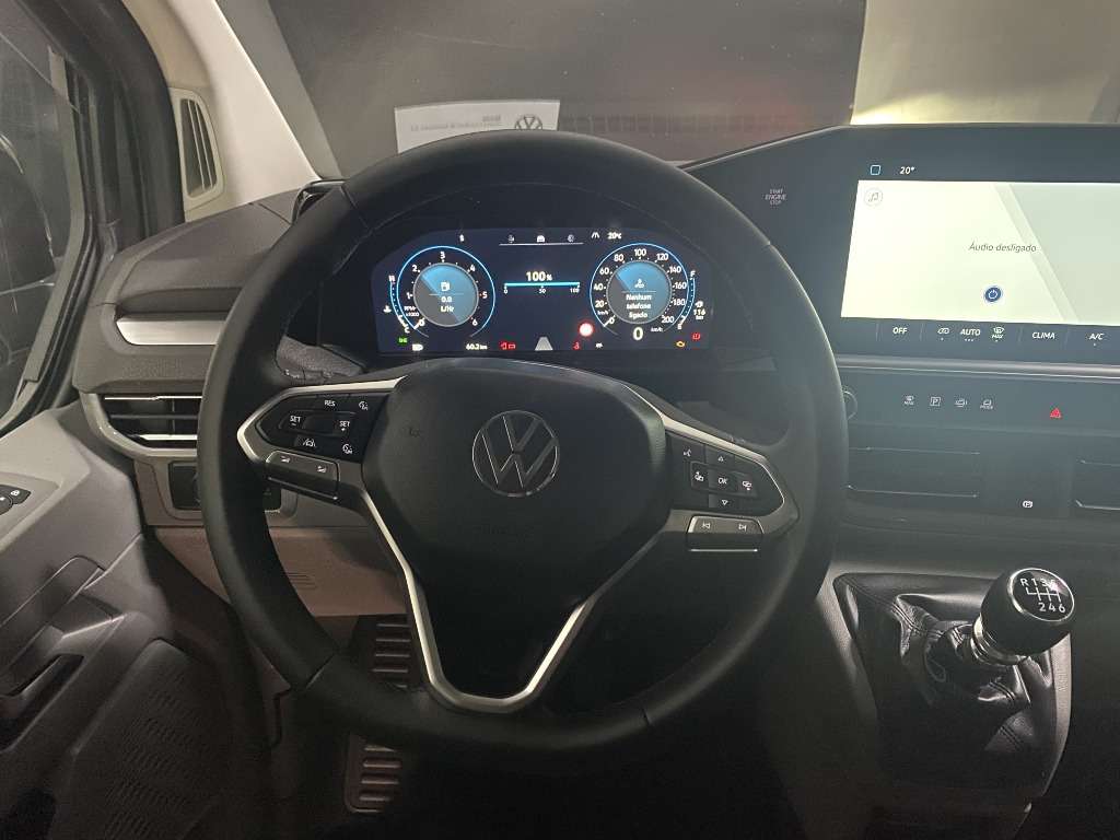 volkswagen-caravelle-2025-diesel-1996cc