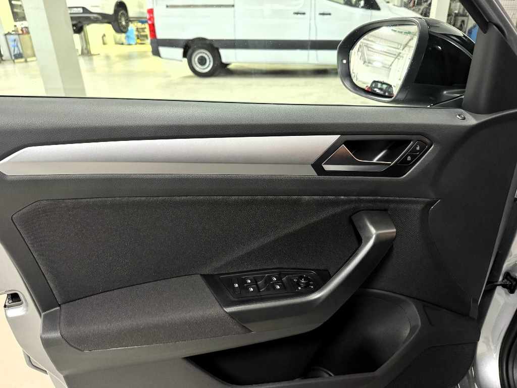 volkswagen-t-roc-2025-gasolina-1498cc