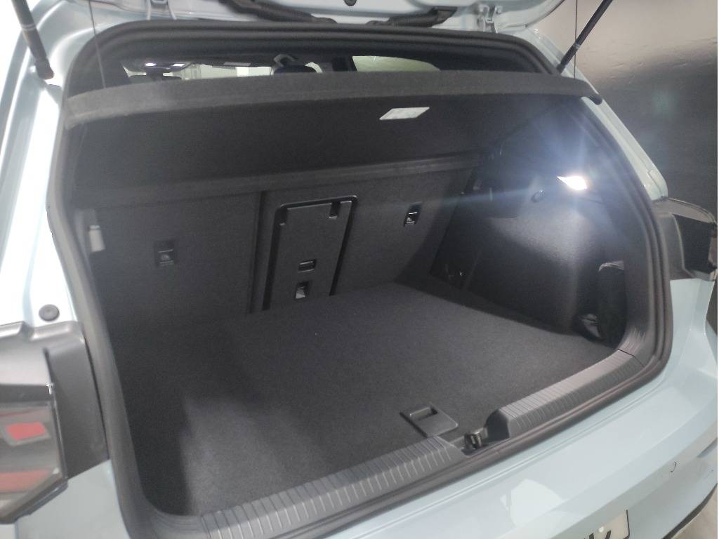 volkswagen-golf-2025-hibrido-1498cc