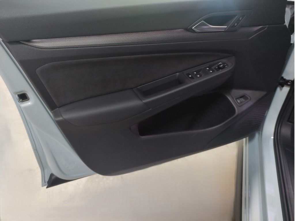 volkswagen-golf-2025-hibrido-1498cc