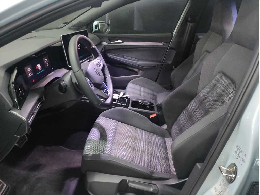 volkswagen-golf-2025-hibrido-1498cc
