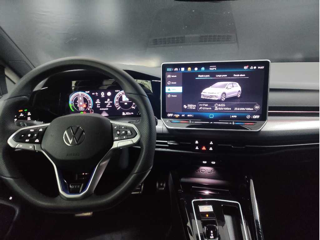 volkswagen-golf-2025-hibrido-1498cc