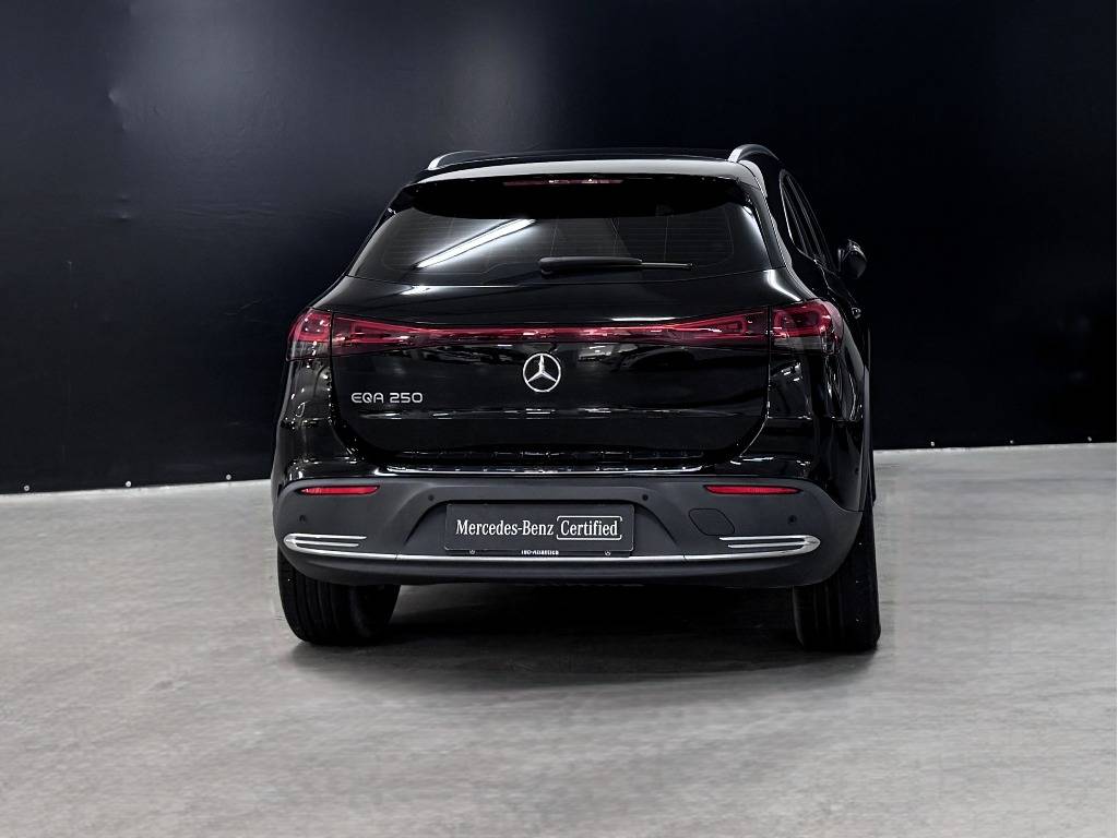 mercedes-benz-eqa-2023-eletrico-0cc