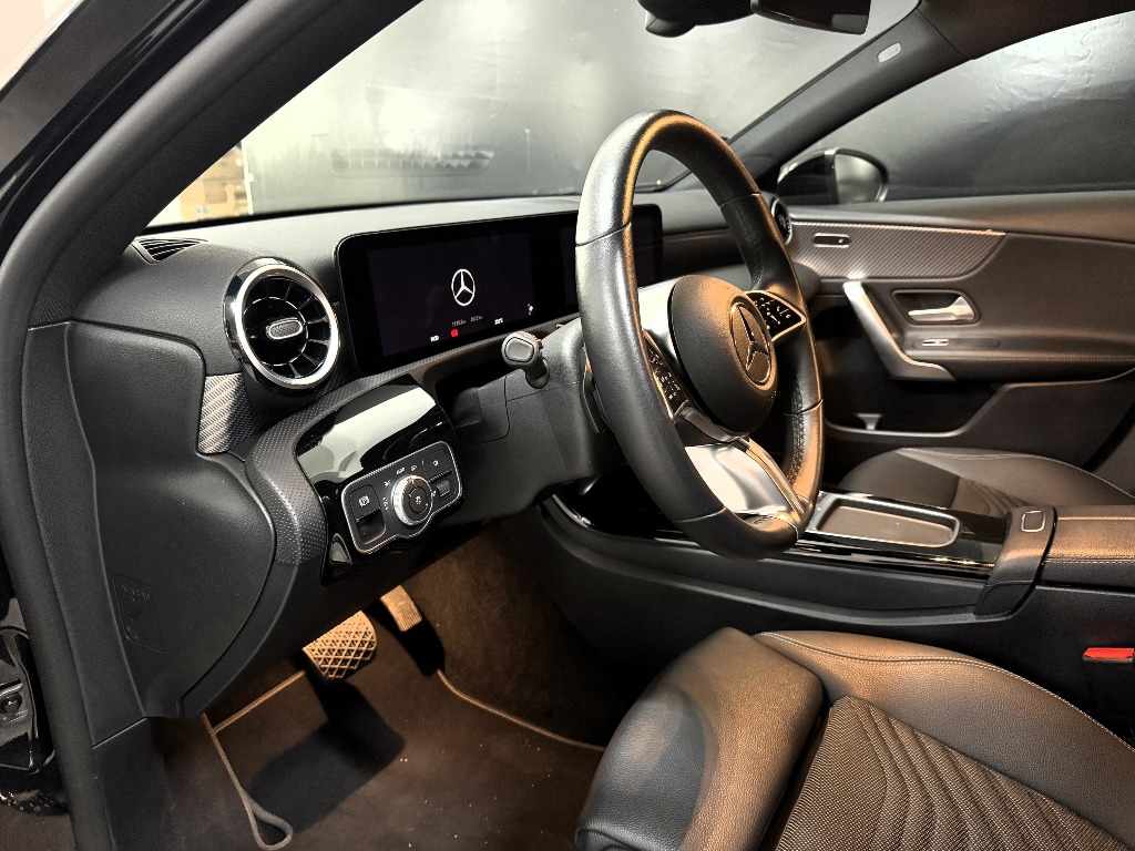 mercedes-benz-classe-a-2024-hibrido-a-gasolina-1332cc