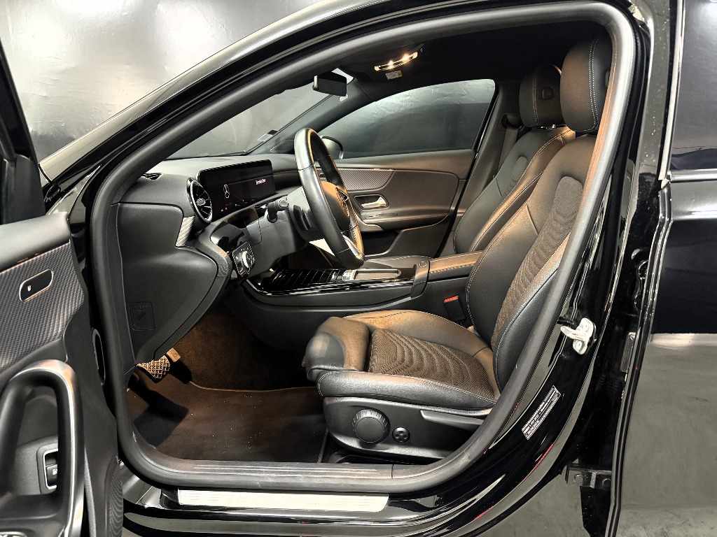 mercedes-benz-classe-a-2024-hibrido-a-gasolina-1332cc