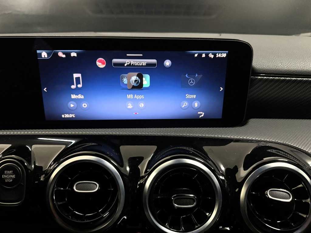 mercedes-benz-classe-a-2024-hibrido-a-gasolina-1332cc