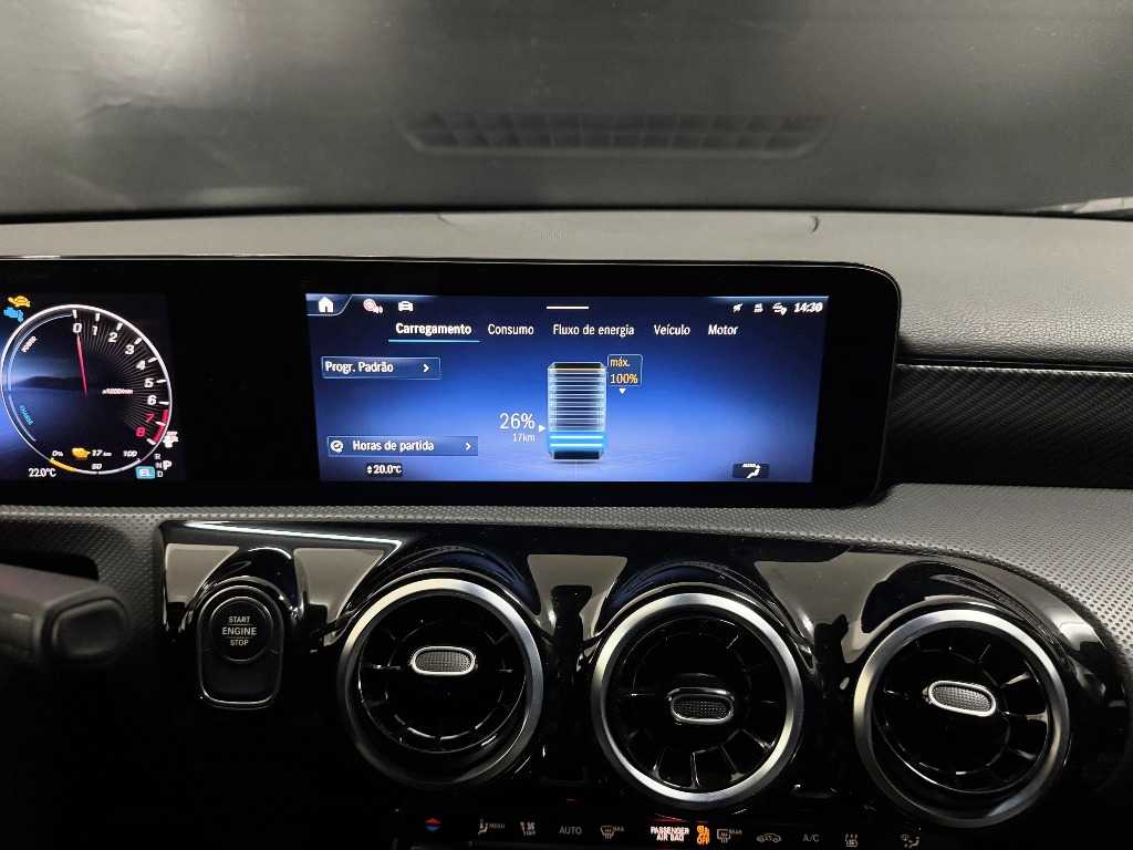 mercedes-benz-classe-a-2024-hibrido-a-gasolina-1332cc