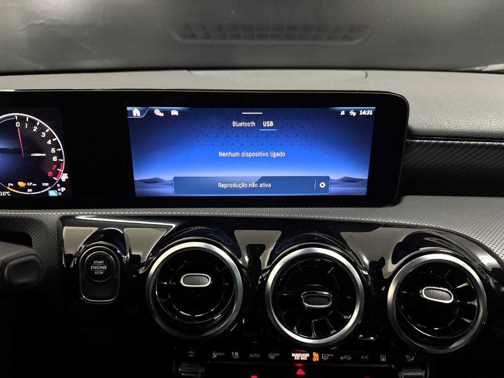 mercedes-benz-classe-a-2024-hibrido-a-gasolina-1332cc