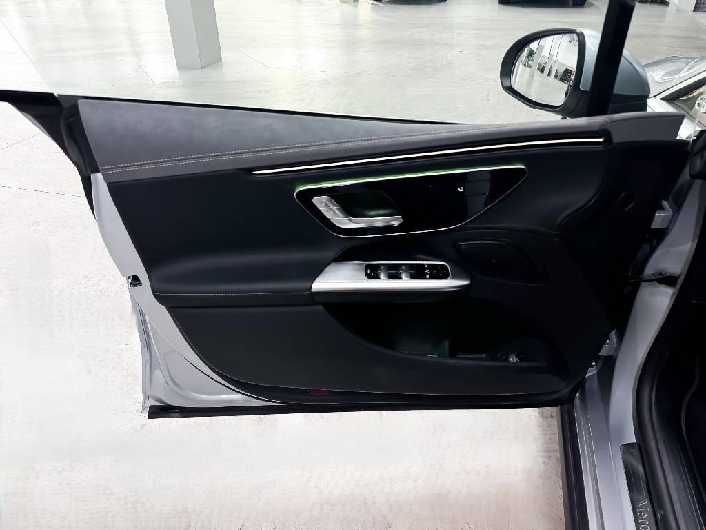 mercedes-benz-eqe-2025-eletrico-0cc