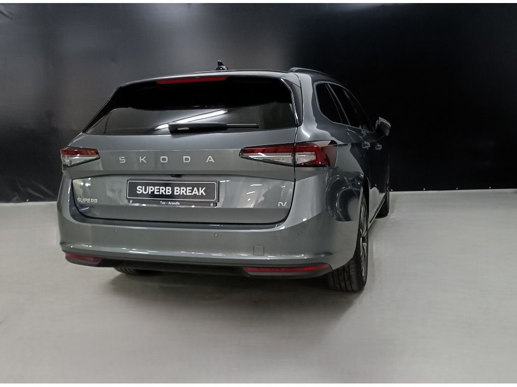 skoda-superb-2025-hibrido-1498cc