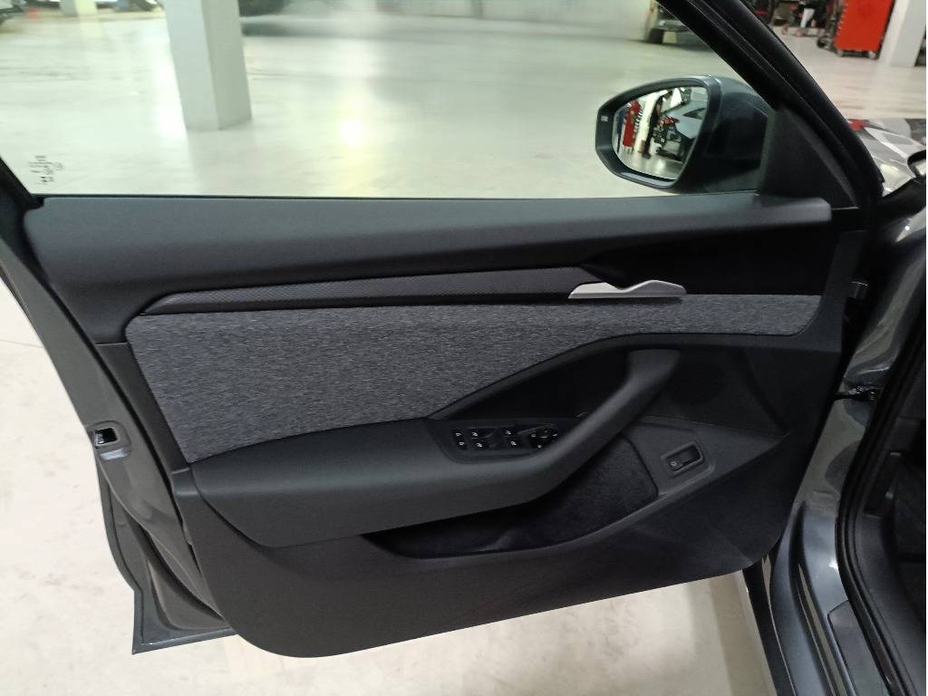 skoda-superb-2025-hibrido-1498cc