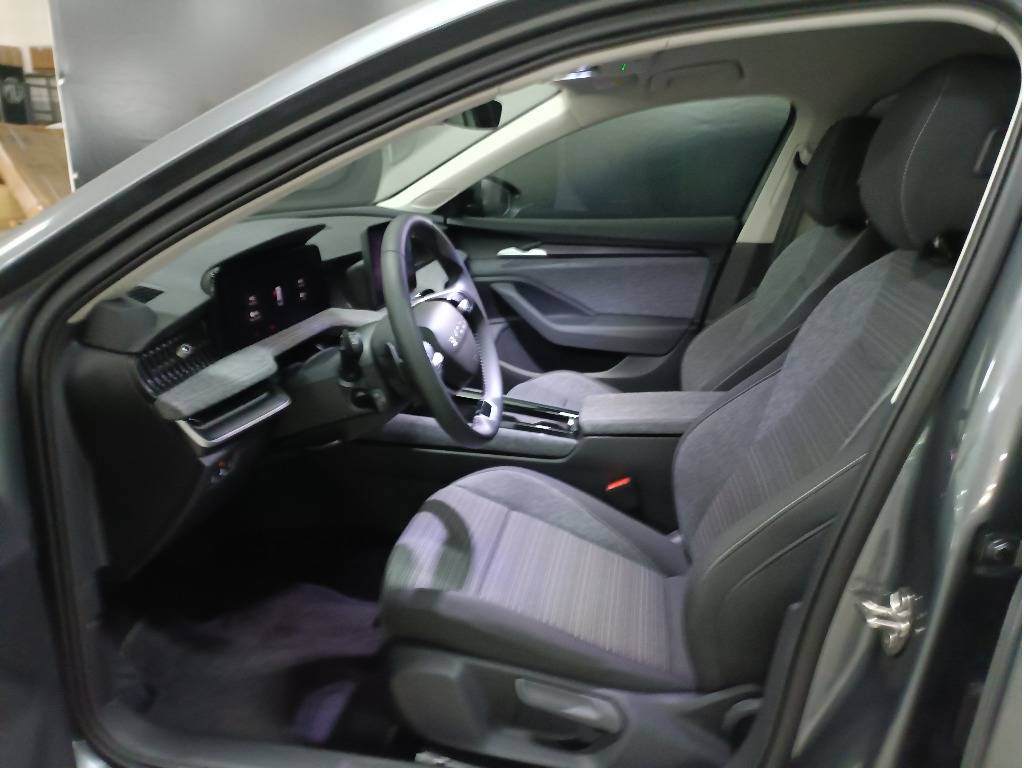 skoda-superb-2025-hibrido-1498cc