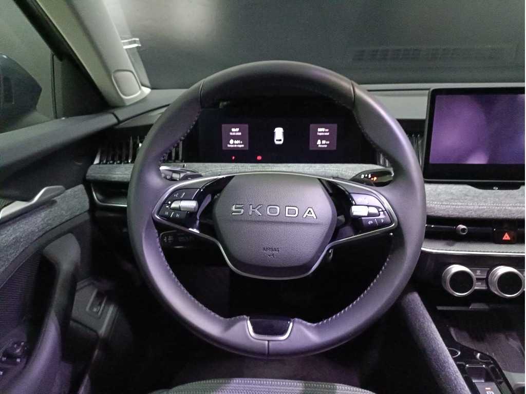 skoda-superb-2025-hibrido-1498cc