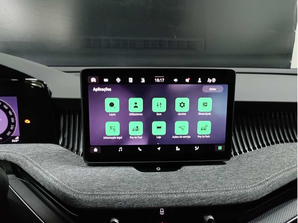 skoda-superb-2025-hibrido-1498cc
