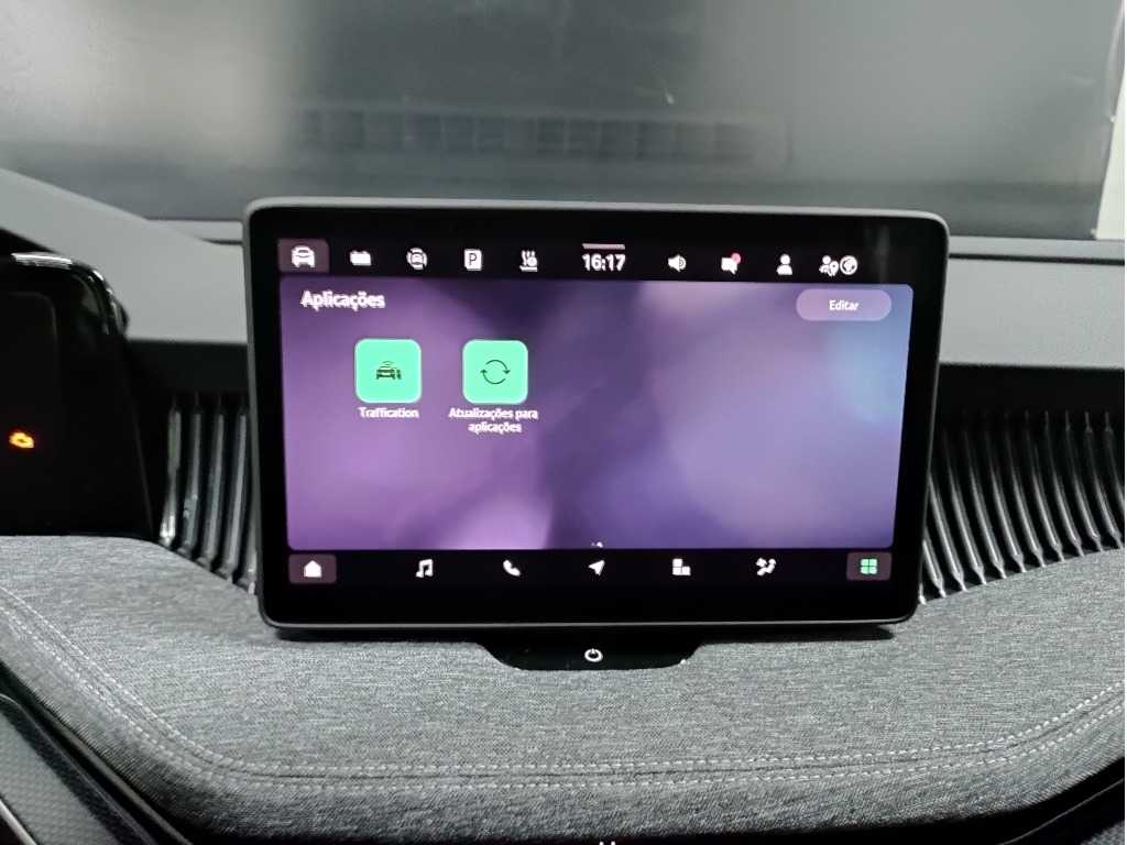 skoda-superb-2025-hibrido-1498cc