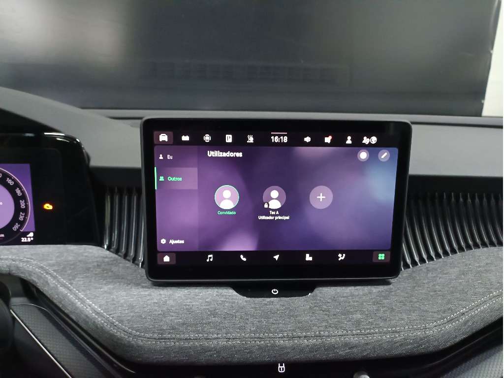 skoda-superb-2025-hibrido-1498cc