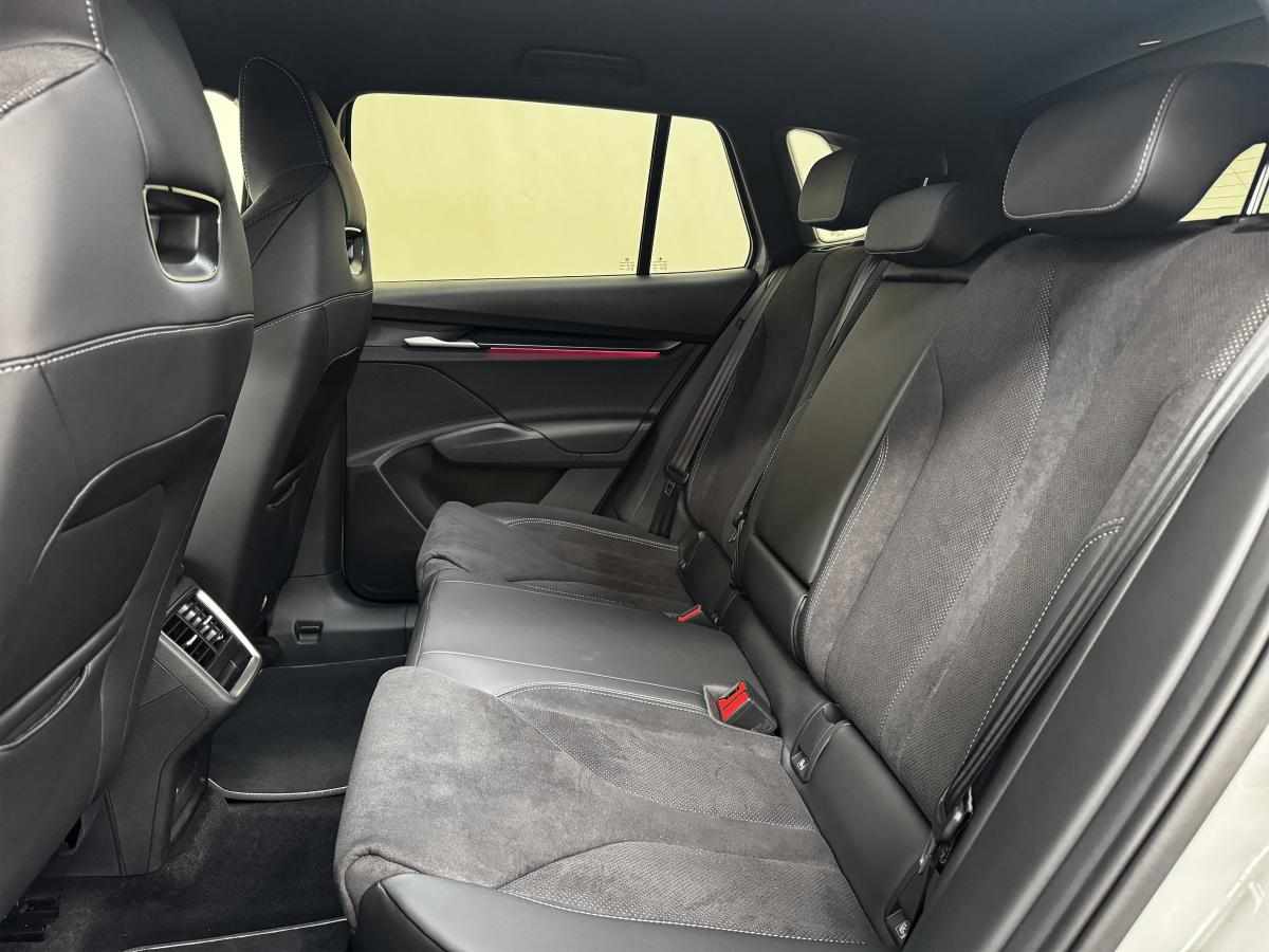 skoda-elroq-85-82-kwh-2026-eletrico
