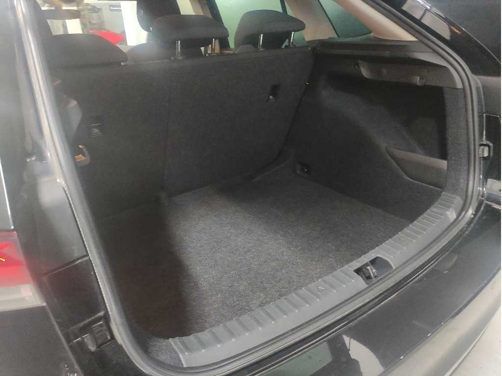 skoda-scala-2024-gasolina-999cc