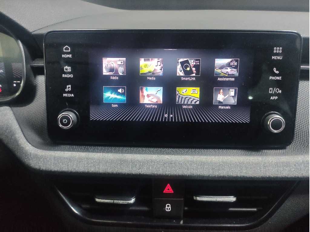 skoda-scala-2024-gasolina-999cc